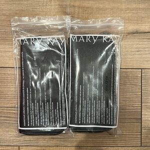 Two Mary Kay essential brush collection